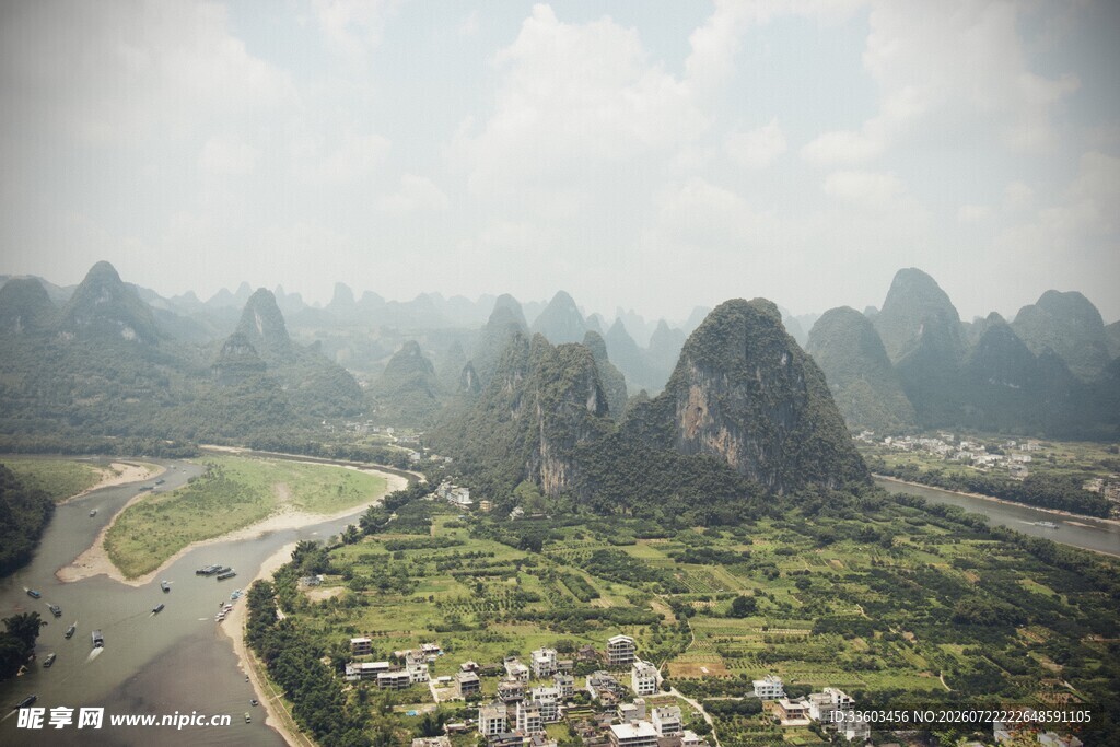 桂林山水风光鸟瞰图