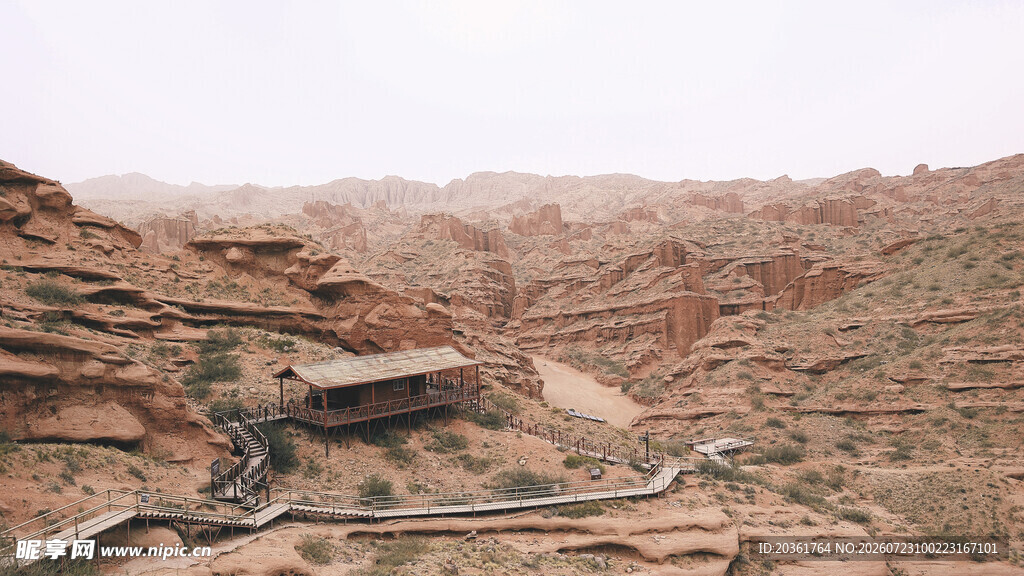 壮丽的荒漠峡谷景观
