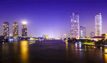 城市河畔璀璨夜景