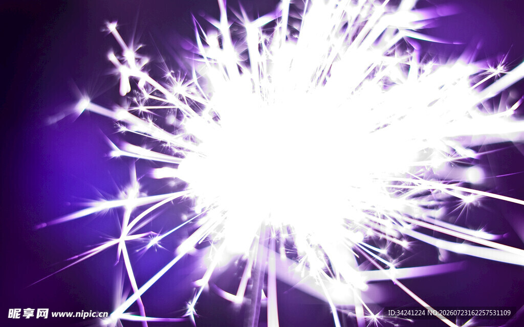 紫色背景炫目光芒效果