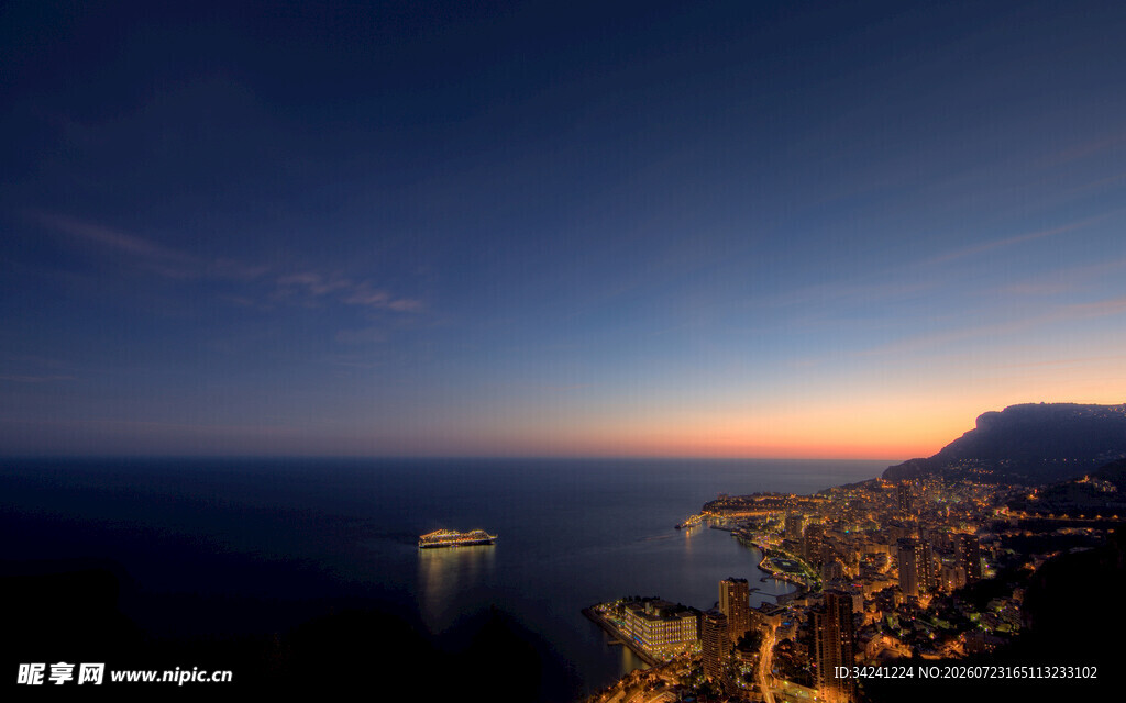海边城市黄昏夜景风光