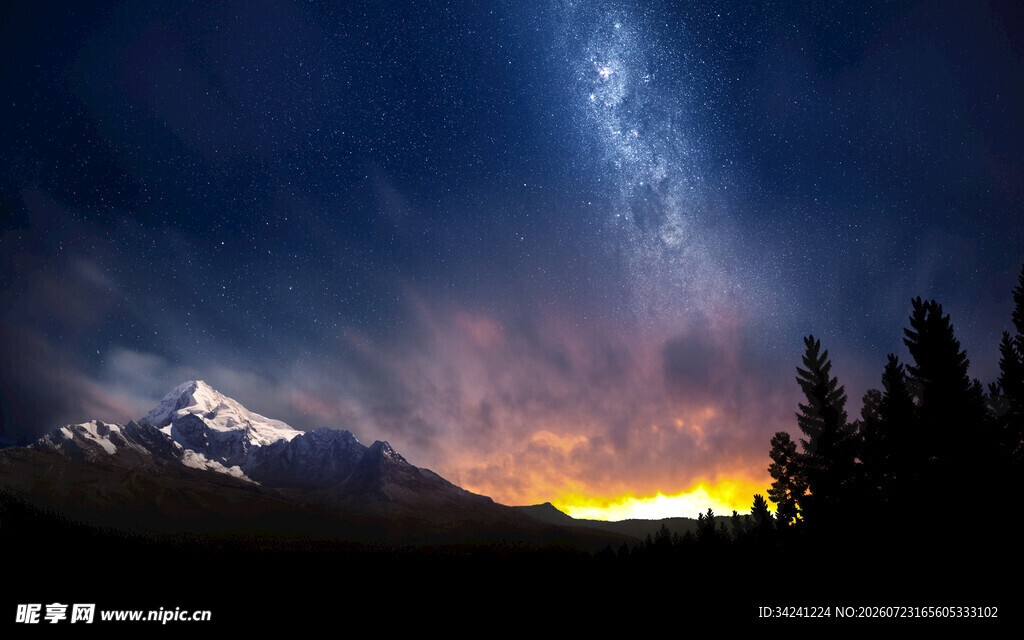 夜幕下的山林星空美景