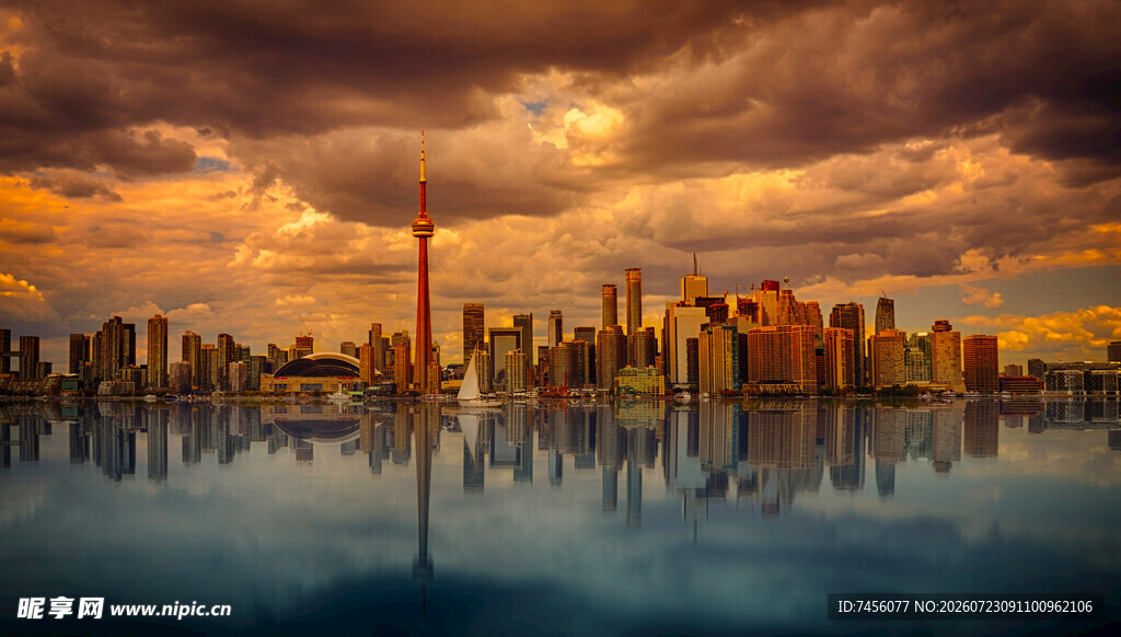 城市黄昏天际线倒影美景