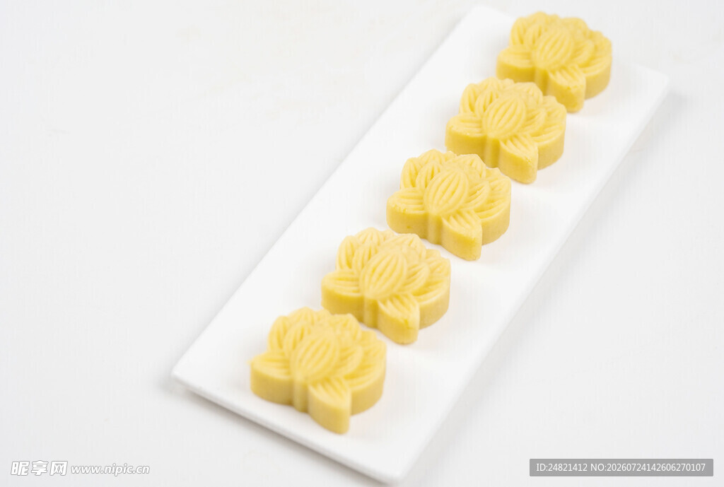 精致造型的美味绿豆糕