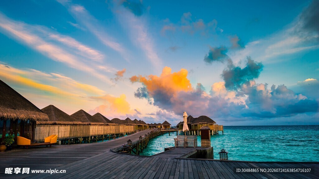 梦幻水上小屋海景风光