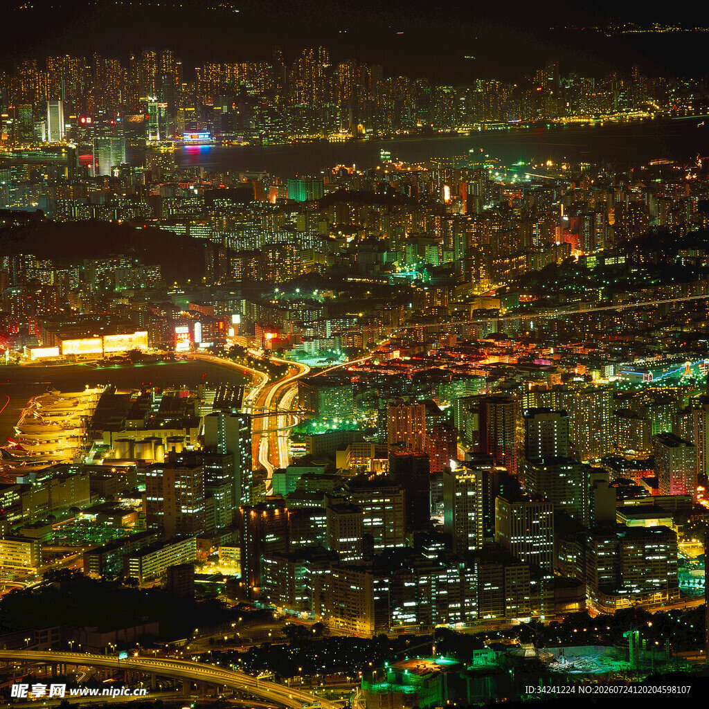 城市璀璨夜景俯瞰图