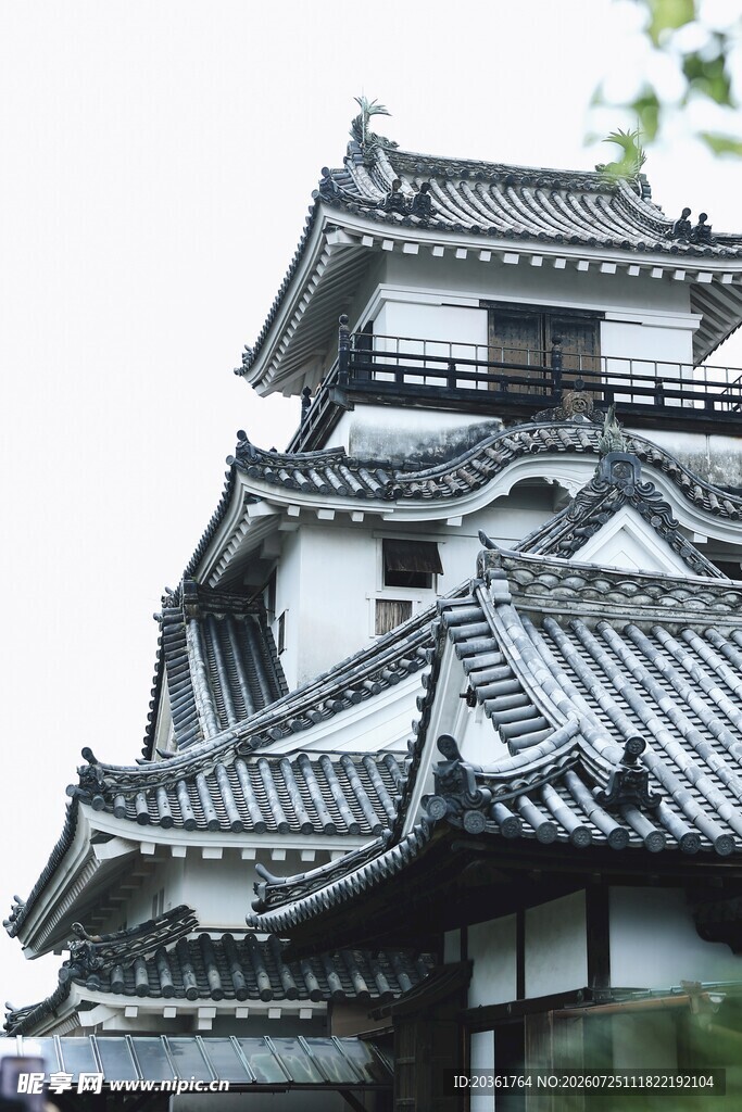日式传统多层古建筑