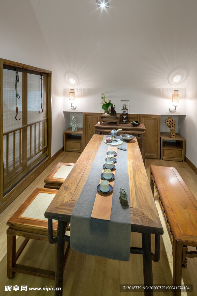 日式风格茶室长桌场景