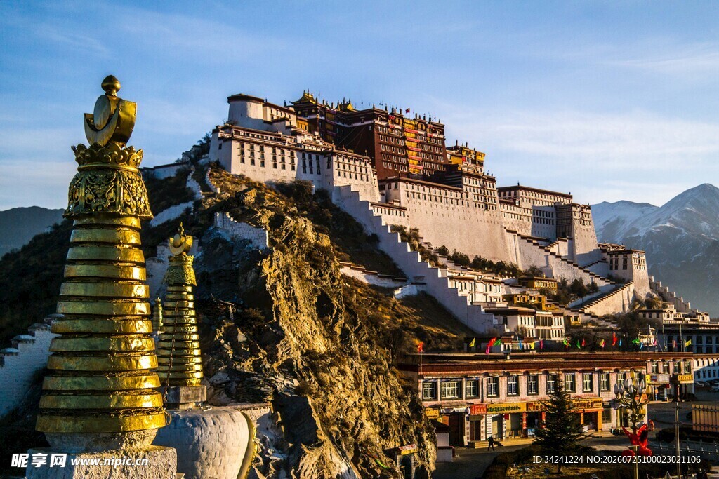 布达拉宫壮丽景观