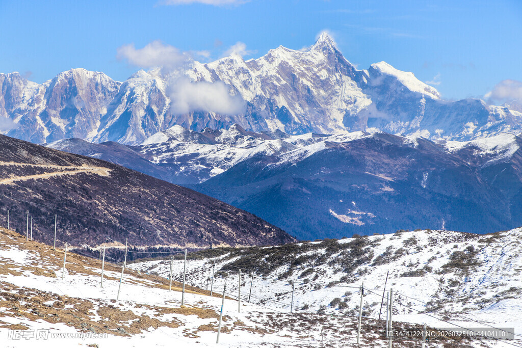 雪山壮丽风光