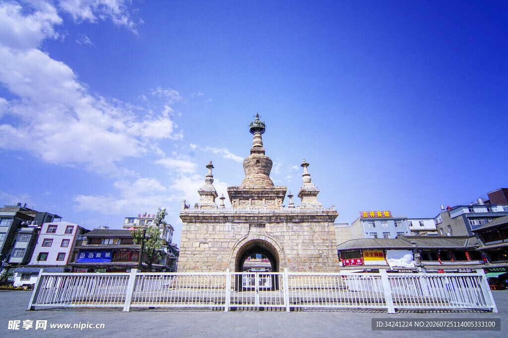 城市中的古老标志性建筑