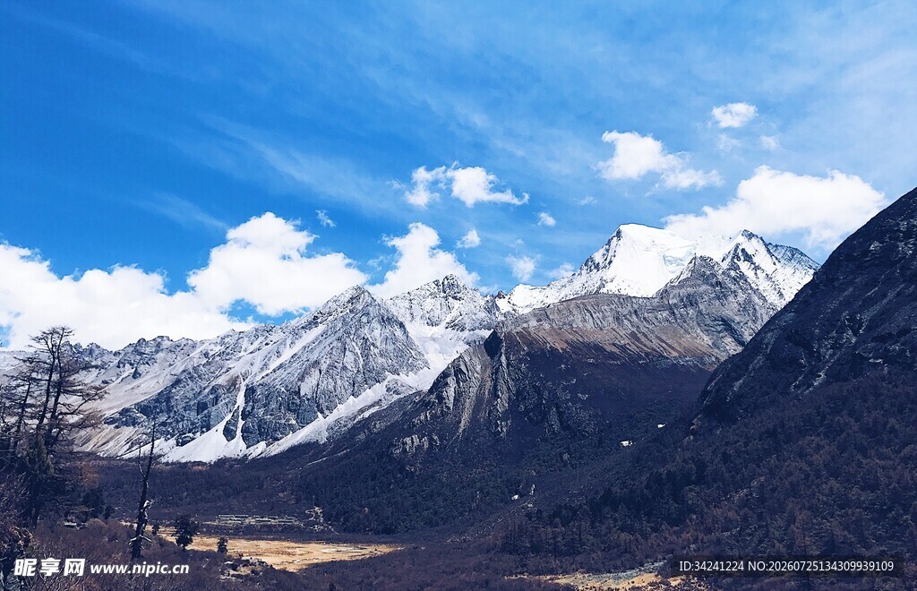 壮丽雪山美景