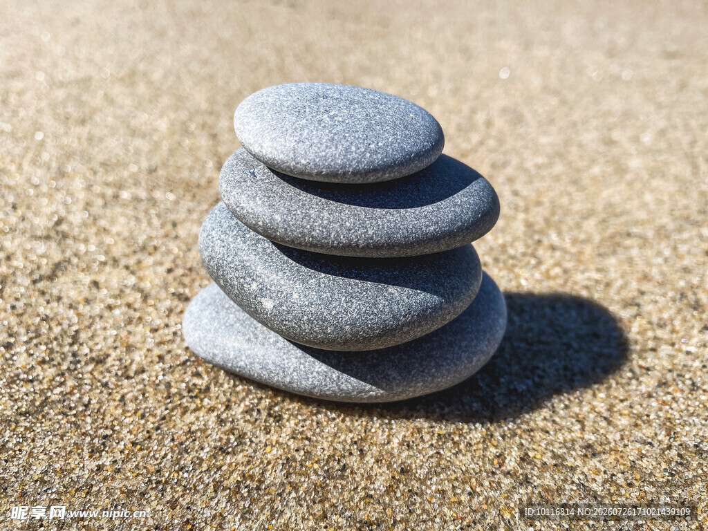 沙滩岩石