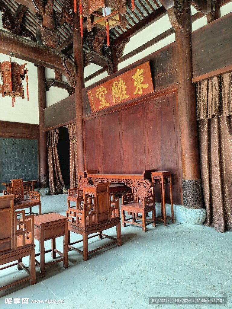 中式古雅厅堂内景陈设