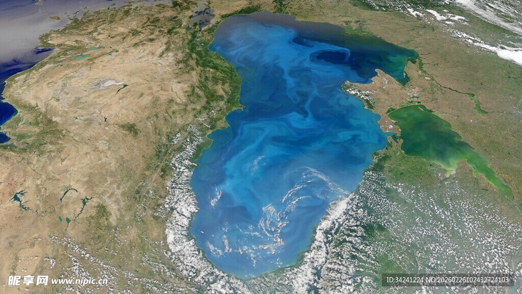 里海卫星视角景观图
