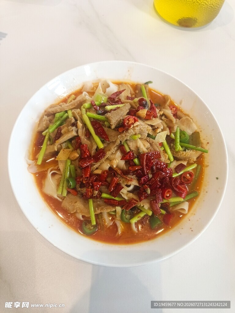 麻烦牛肚烩面