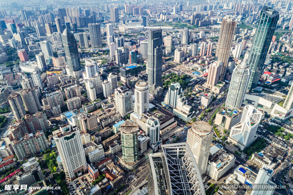 俯瞰繁华都市建筑群