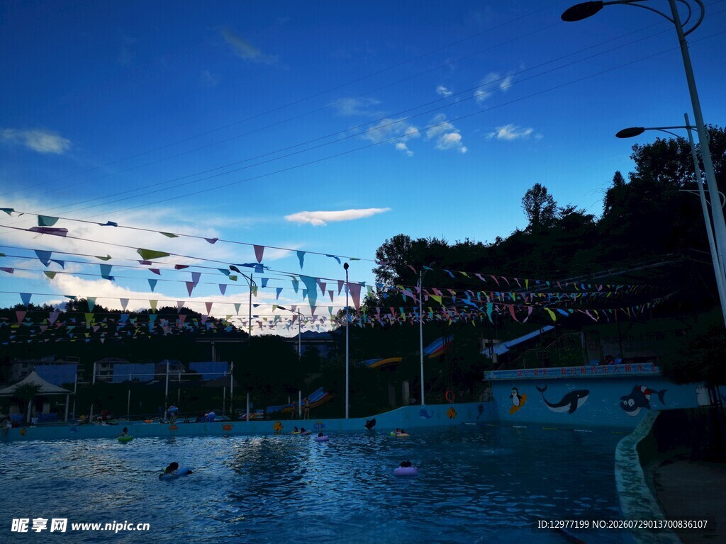 湖畔美景 休闲好去处
