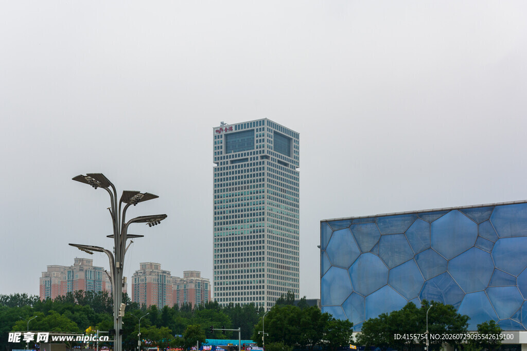 城市中的现代高楼与建筑