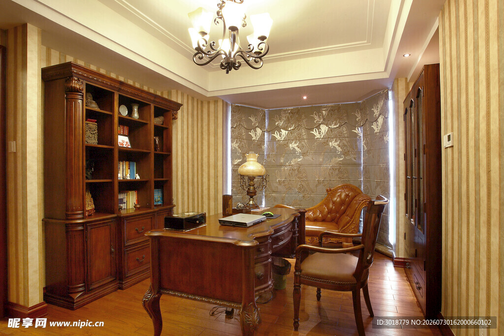 典雅欧式风格书房一角