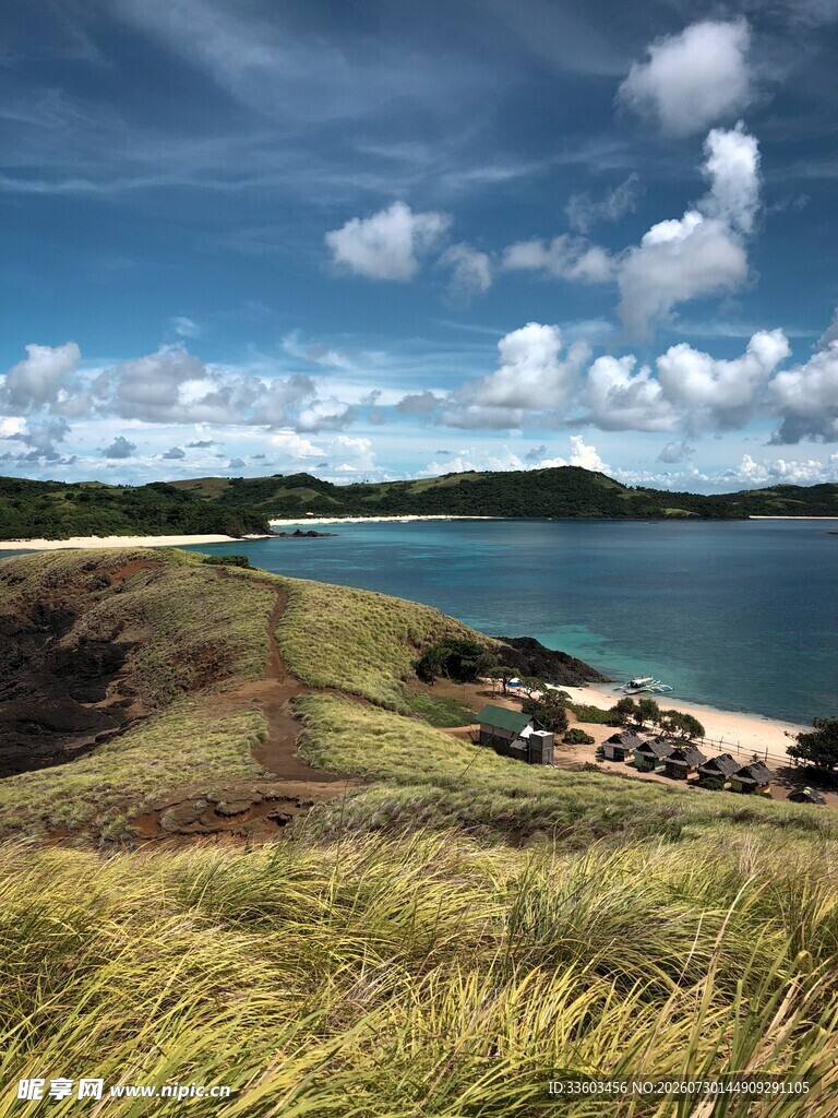 海边草地美景风光
