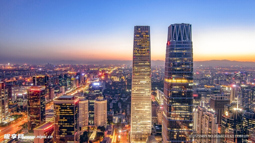城市天际线夜景繁华图景