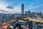 都市璀璨夜景俯瞰图