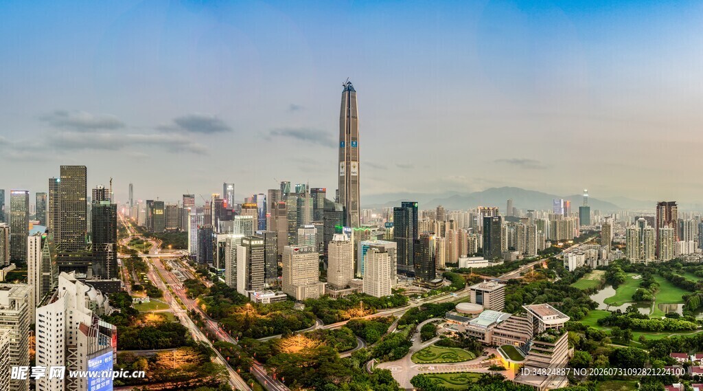 城市天际线全景风光