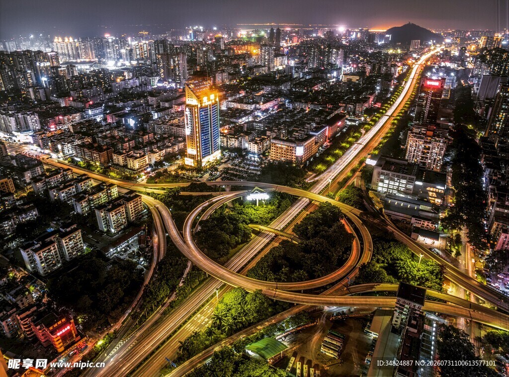 城市立交夜景璀璨
