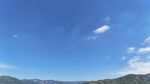 蓝天青山间的开阔美景