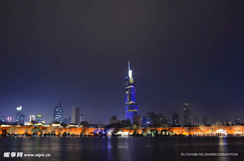 迪拜夜景璀璨摩天大楼