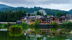 湖畔村落美景