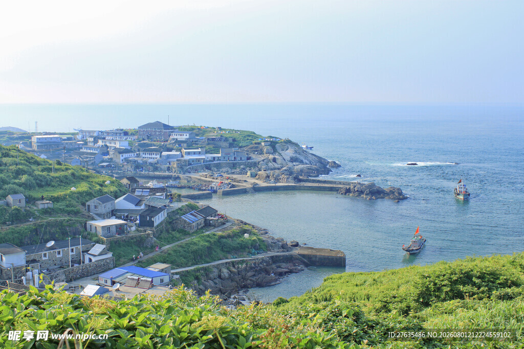 海边村落美景俯瞰