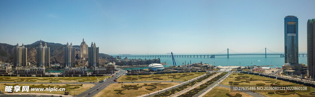 城市远景与铁路景观