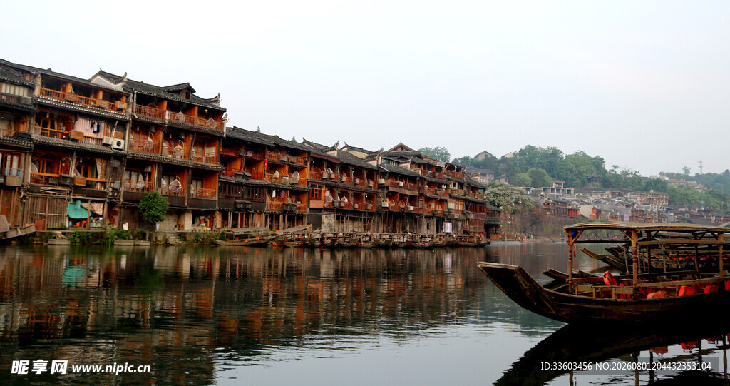 湘西水乡吊脚楼美景