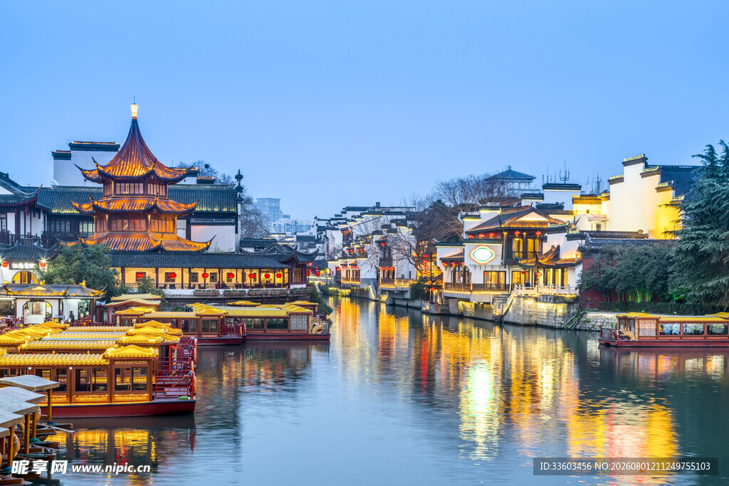 江南水乡夜景古建筑风光