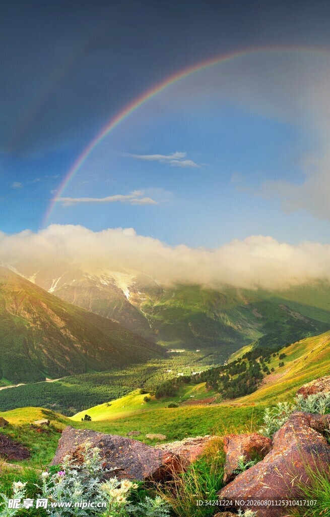 山间彩虹美景