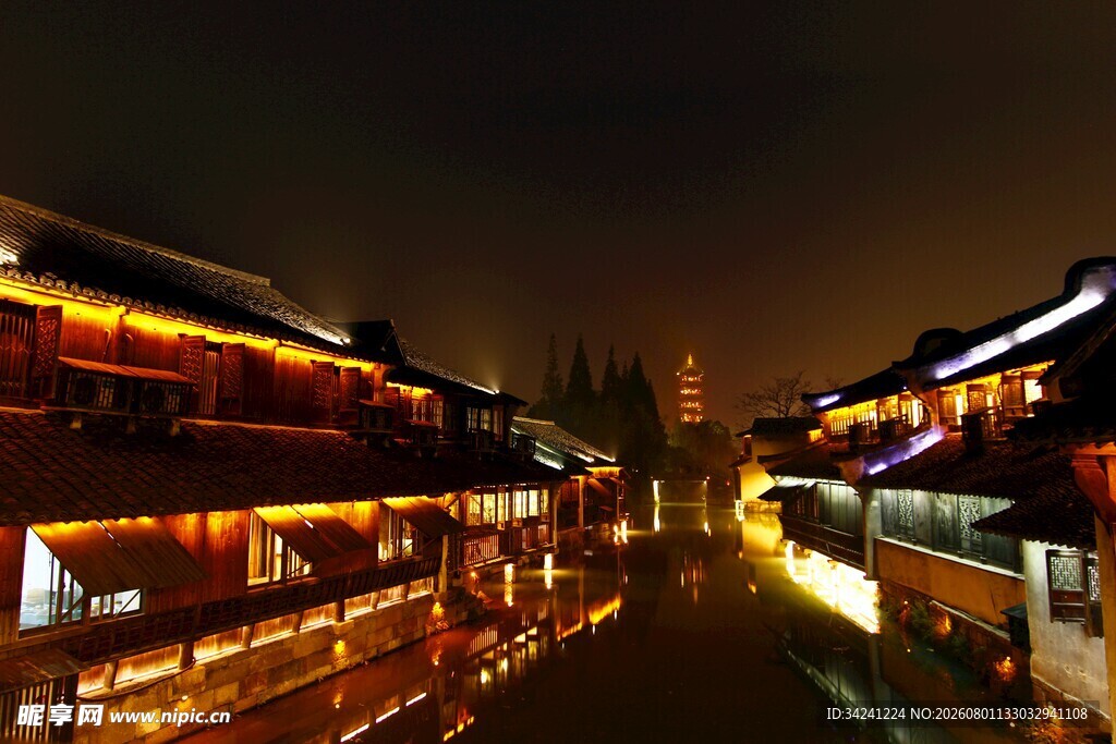 江南水乡夜景璀璨迷人