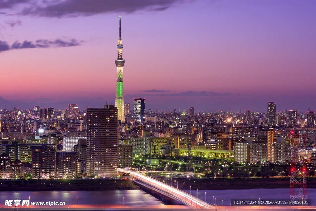 东京夜景中的璀璨城市风光