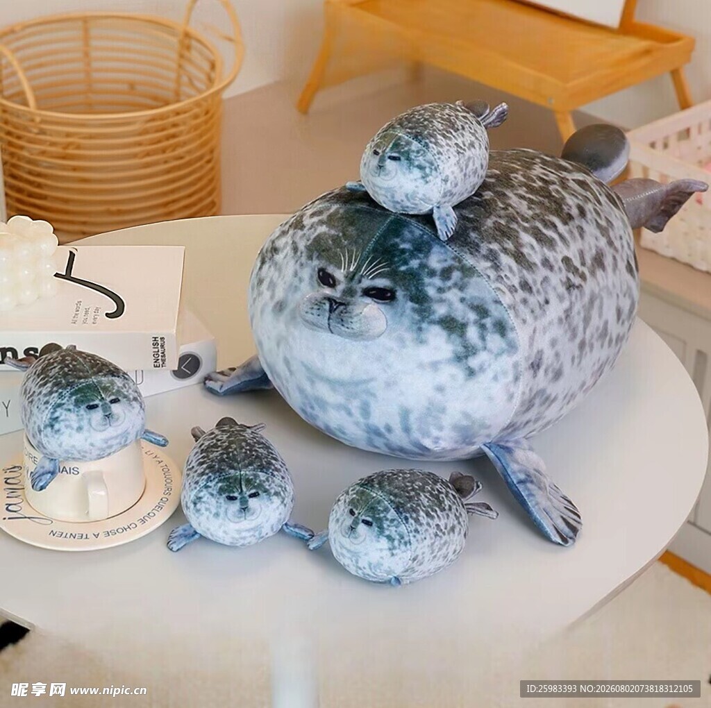 海豹抱枕
