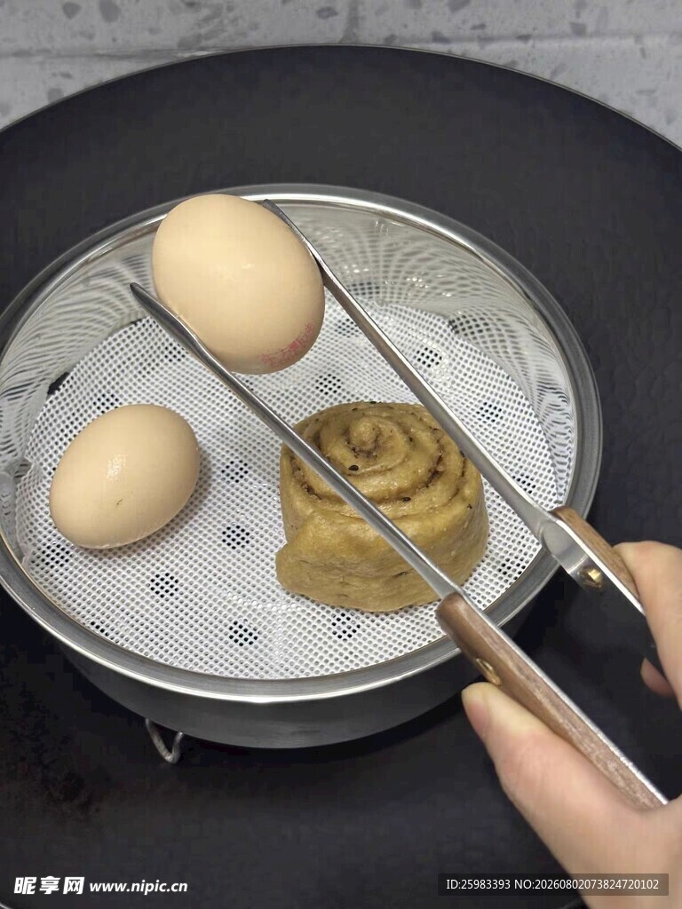 蒸蛋和馒头