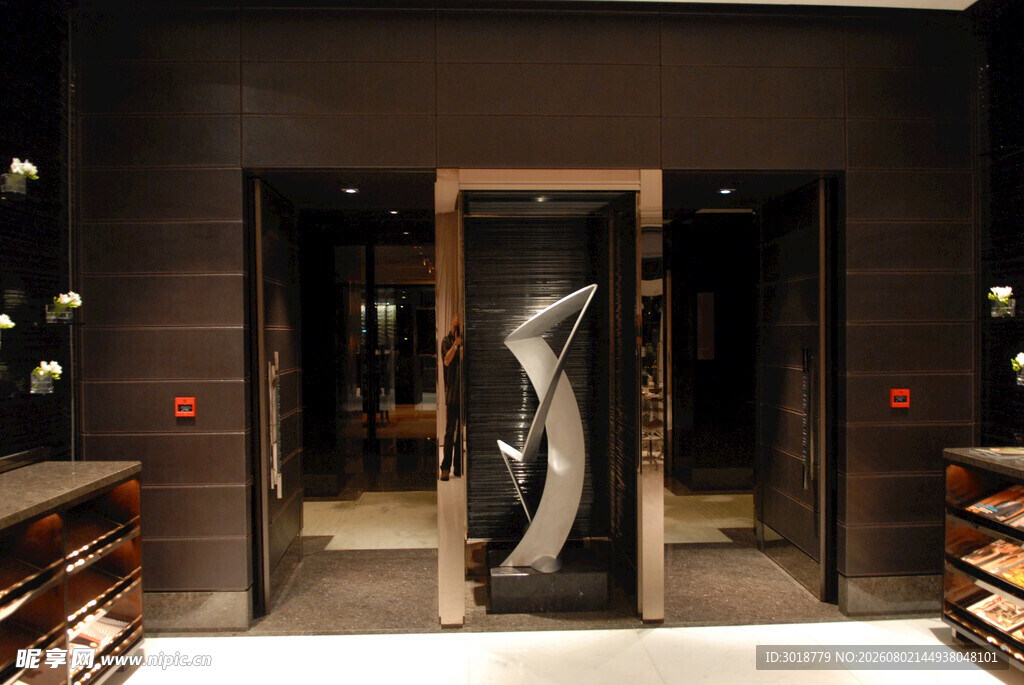 现代风格玻璃木门展示