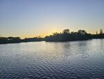 湖畔黄昏美景