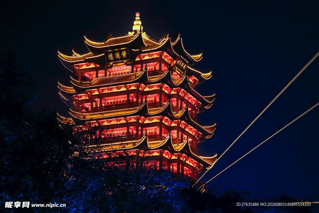 夜下璀璨古楼