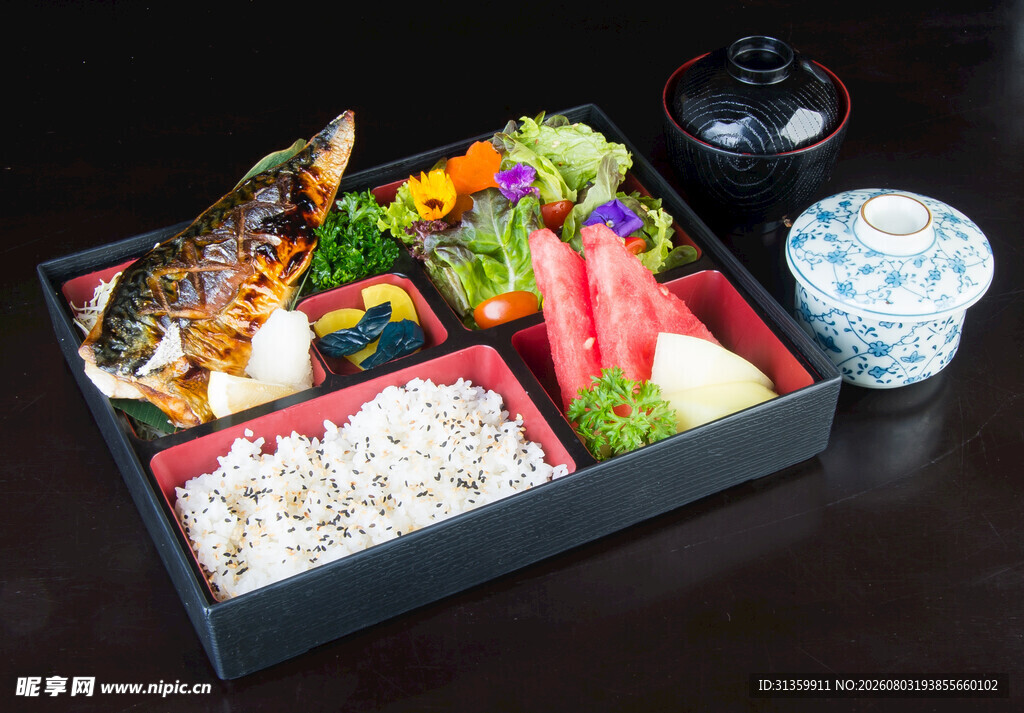 日式精美便当盒美食展示
