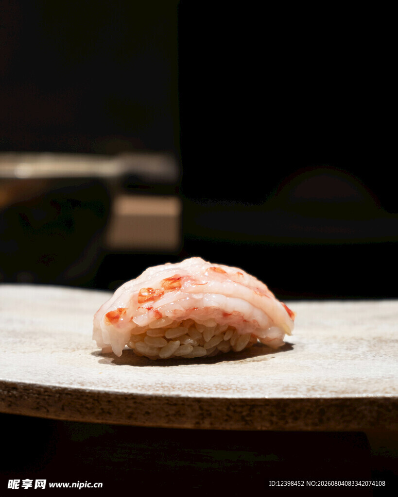美味鲜虾寿司