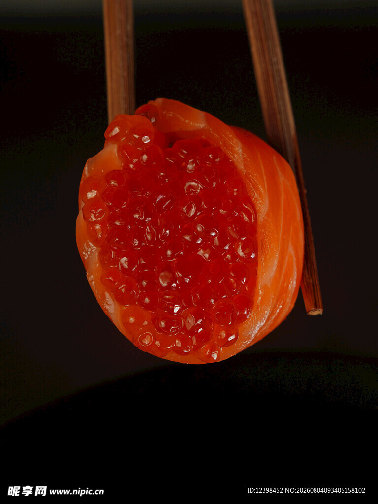 鱼子酱寿司