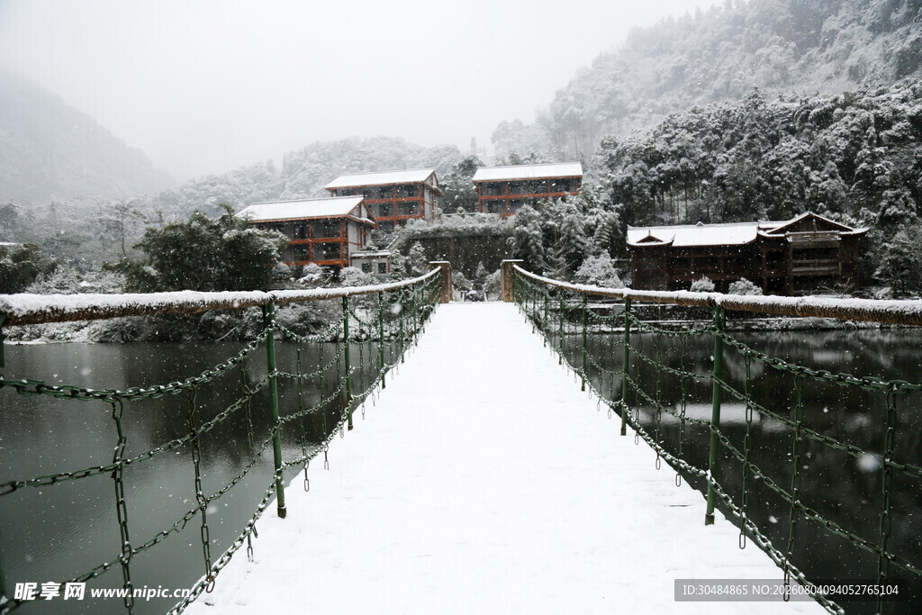 峨眉山雪景