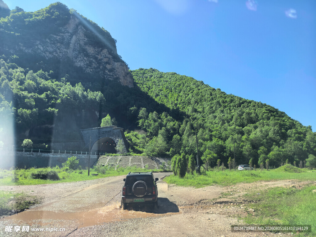 山间旷野