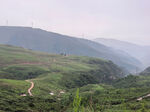 山间绿野蜿蜒小路美景